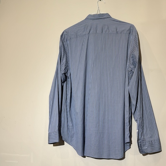 Giorgio Armani Collezioni Blue and Gray Striped Mens XL Dress Shirt. - Picture 2 of 6